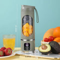 Liquidificador portátil esen-cia, mini liquidificador recarregável USB com lâminas de aço inox para sucos e smoothies pessoais.